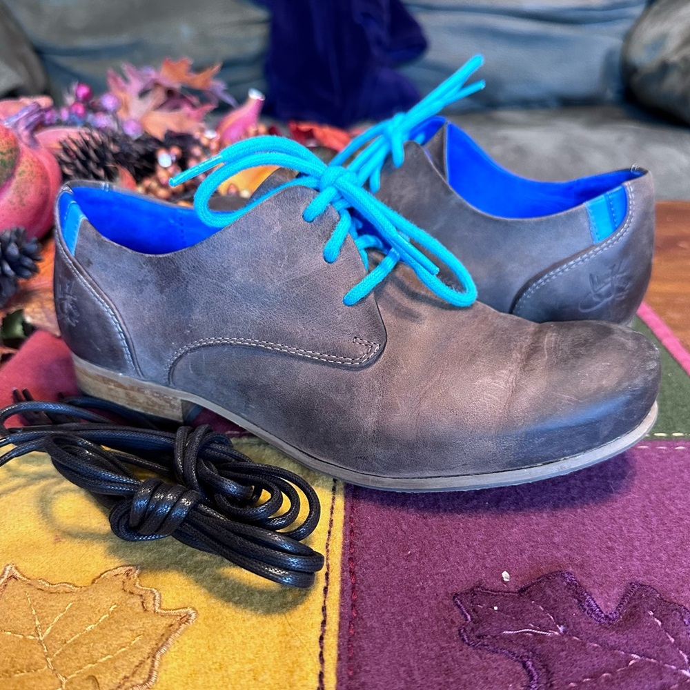 Fluevog Radio CBC Leather & Suede Derby Shoe in Brown Leather